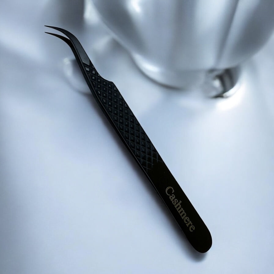 Cashmere Black Fiber Tip Tweezers